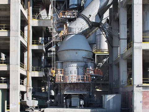 Pfeiffer MPS Walzenschüsselmühle zur Rohmaterialvermahlung